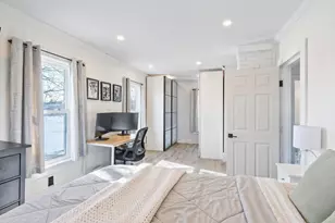 10 Lake View Pl, Lynn, MA 01904 - Photo 18