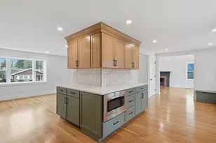 105 Stafford Rd, Lowell, MA 01852 - Photo 10
