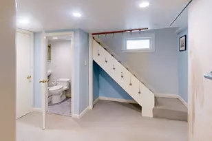 30 Montgomery St, Cambridge, MA 02140 - Photo 18
