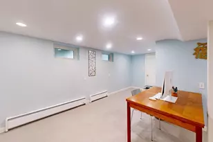 30 Montgomery St, Cambridge, MA 02140 - Photo 20