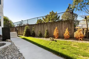 81 Chelsea St, Everett, MA 02149 - Photo 2