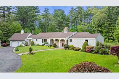15 Lockwood Ln, Topsfield, MA 01983 - Photo 4