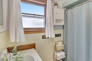 11-13 Horace St, Malden, MA 02148 - Photo 18