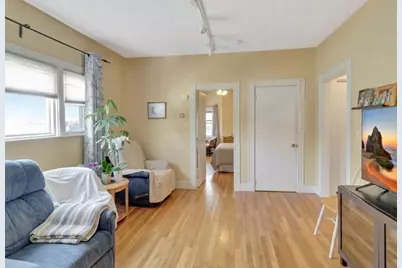 11-13 Horace St, Malden, MA 02148 - Photo 10