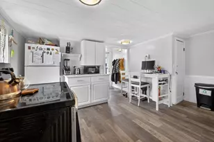 640 Plymouth St, Holbrook, MA 02343 - Photo 10