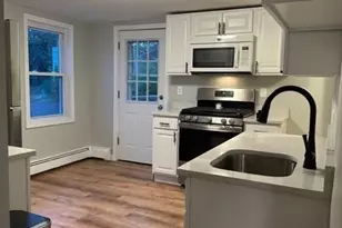 28 Salem St, Reading, MA 01867 - Photo 2