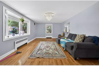 26 Beulah St, Framingham, MA 01701 - Photo 16
