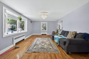 26 Beulah St, Framingham, MA 01701 - Photo 16