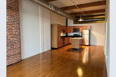 160 Fremont St #208, Worcester, MA 01603 - Photo 2