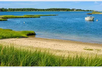 22 Old Harbor Lane, Oak Bluffs, MA 02557 - Photo 20