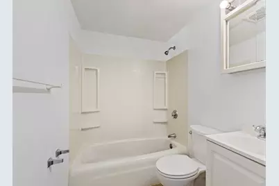 21 Groton St #5, Ayer, MA 01432 - Photo 2