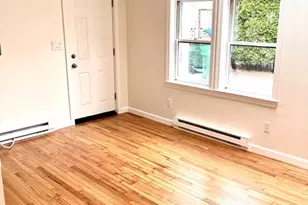 36 Walnut St, Medford, MA 02155 - Photo 4