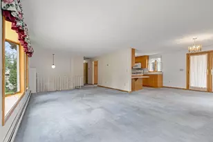 37 Tower Farm Rd, Billerica, MA 01821 - Photo 4
