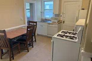 2 Sherman St, Cambridge, MA 02138 - Photo 10