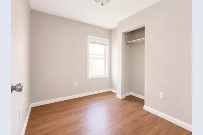 8 Lawton Pl #7, Waltham, MA 02453 - Photo 8
