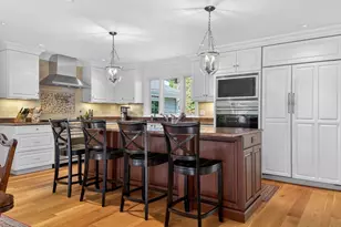 8 Buttercup Ln, Dover, MA 02030 - Photo 4