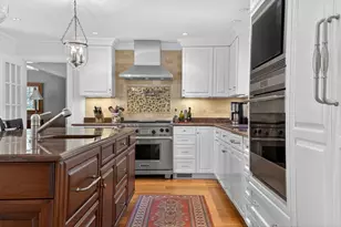 8 Buttercup Ln, Dover, MA 02030 - Photo 6