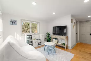 22 Old Cambridge Turnpike, Lincoln, MA 01773 - Photo 32