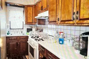 10 Viall St, New Bedford, MA 02744 - Photo 18