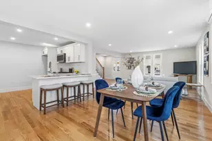 8 Hammatt St, Ipswich, MA 01938 - Photo 2