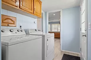 46 Louie Ln, Raynham, MA 02767 - Photo 20