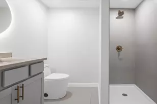 5 Cottage St, Nahant, MA 01908 - Photo 32