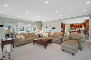 215 Lexington Rd, Dracut, MA 01826 - Photo 14