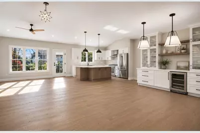 3 Diane Way, Westport, MA 02790 - Photo 4