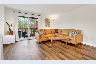 25 Rockland St #4, Boston, MA 02132 - Photo 2