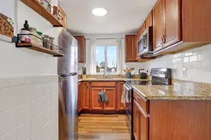 25 Rockland St, Boston, MA 02132 - Photo 8