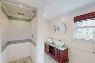 22 Longfellow Rd, Worcester, MA 01602 - Photo 38