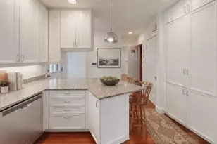 22 Longfellow Rd, Worcester, MA 01602 - Photo 2