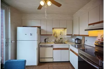 210 Nahanton St #522, Newton, MA 02459 - Photo 10