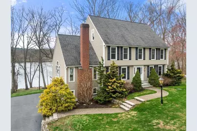 16 Merrimack River Rd, Groveland, MA 01834 - Photo 2