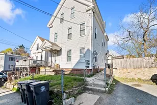 29 Lewis St, Haverhill, MA 01830 - Photo 2