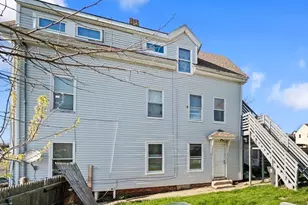 29 Lewis St, Haverhill, MA 01830 - Photo 6