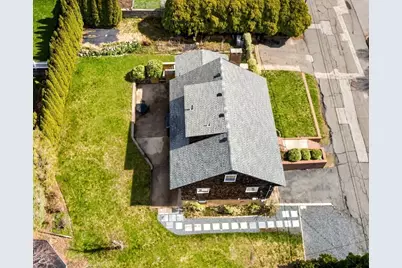 6 Desmond Dr, Nahant, MA 01908 - Photo 4