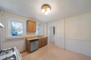 20-22 Greenough St, Newton, MA 02465 - Photo 6