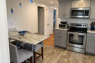 53 Gale St, Waltham, MA 02453 - Photo 4