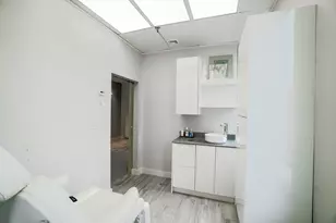 18 Crawford St, Needham, MA 02494 - Photo 12