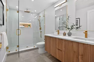 8-10 Mercer St, Boston, MA 02127 - Photo 12