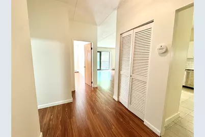 80 North Warren #20, Woburn, MA 01801 - Photo 4