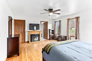 136 Old Fall River Rd, Swansea, MA 02777 - Photo 32