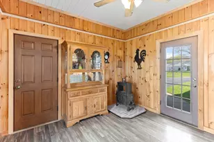 136 Old Fall River Rd, Swansea, MA 02777 - Photo 14
