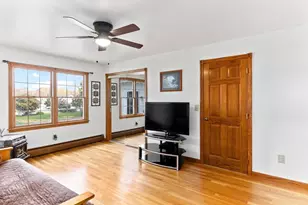 136 Old Fall River Rd, Swansea, MA 02777 - Photo 34
