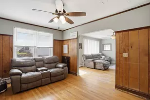 16 Brown St, North Providence, RI 02904 - Photo 22