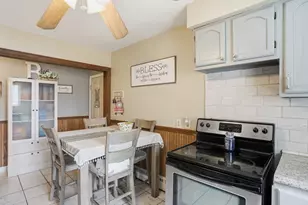 16 Brown St, North Providence, RI 02904 - Photo 20