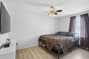 16 Brown St, North Providence, RI 02904 - Photo 6