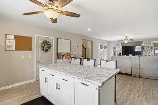 16 Brown St, North Providence, RI 02904 - Photo 2