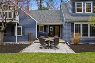 20 Coachmans Ln, North Andover, MA 01845 - Photo 2